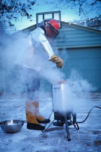 Image: Frying a Turkey SAFELY