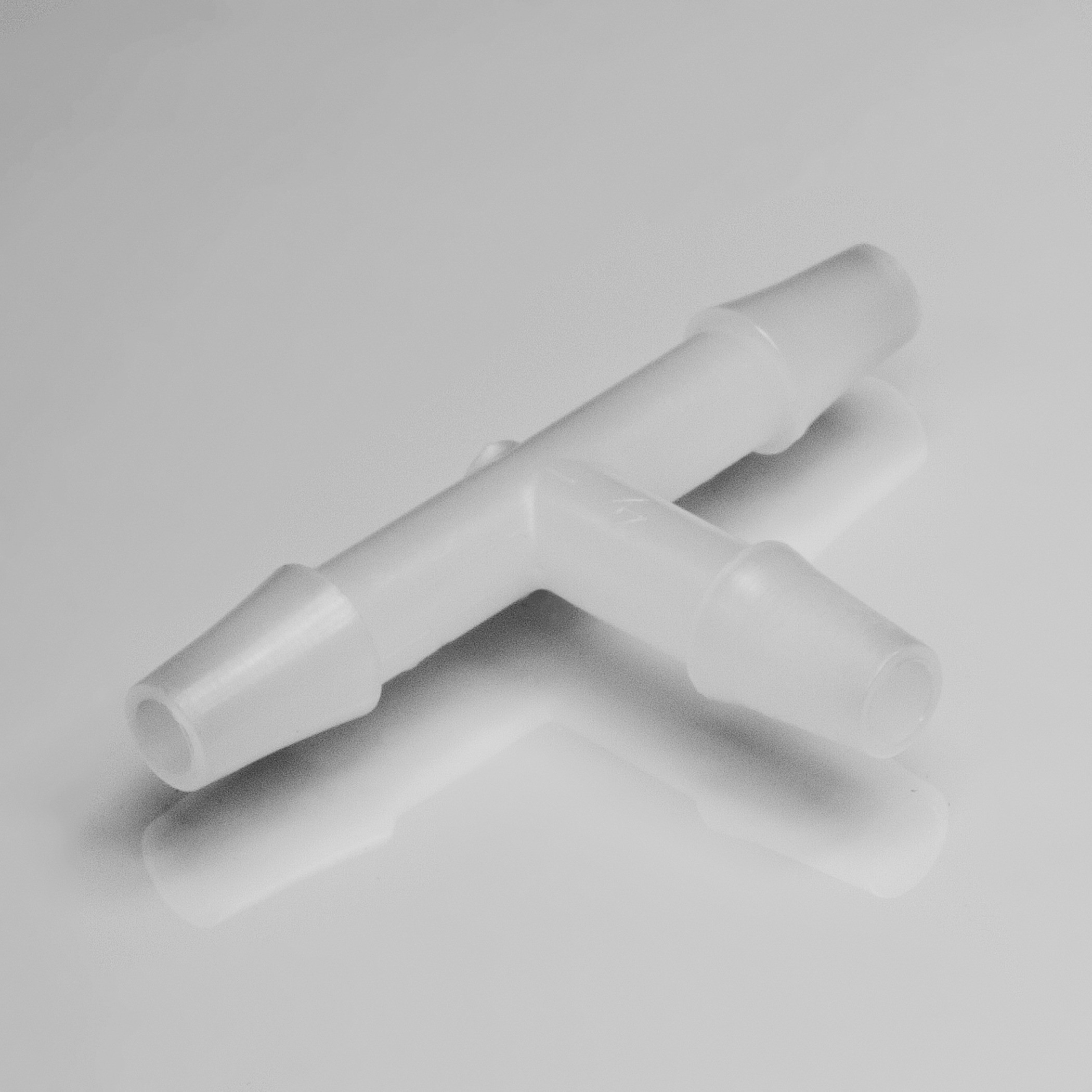 SP Bel-Art “T” Shaped Tubing Connectors for ³⁄₁₆ in. Tubing; Polypropylene (Pack of 12)
