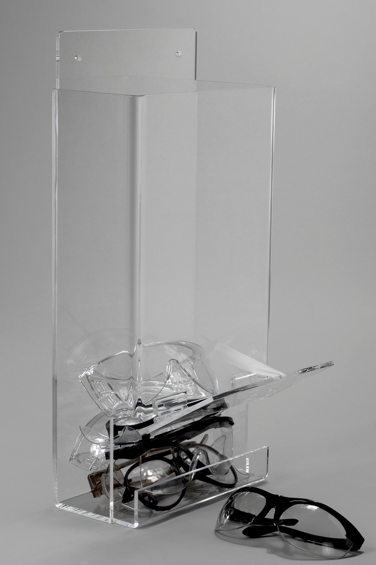 Eyewear Dispenser