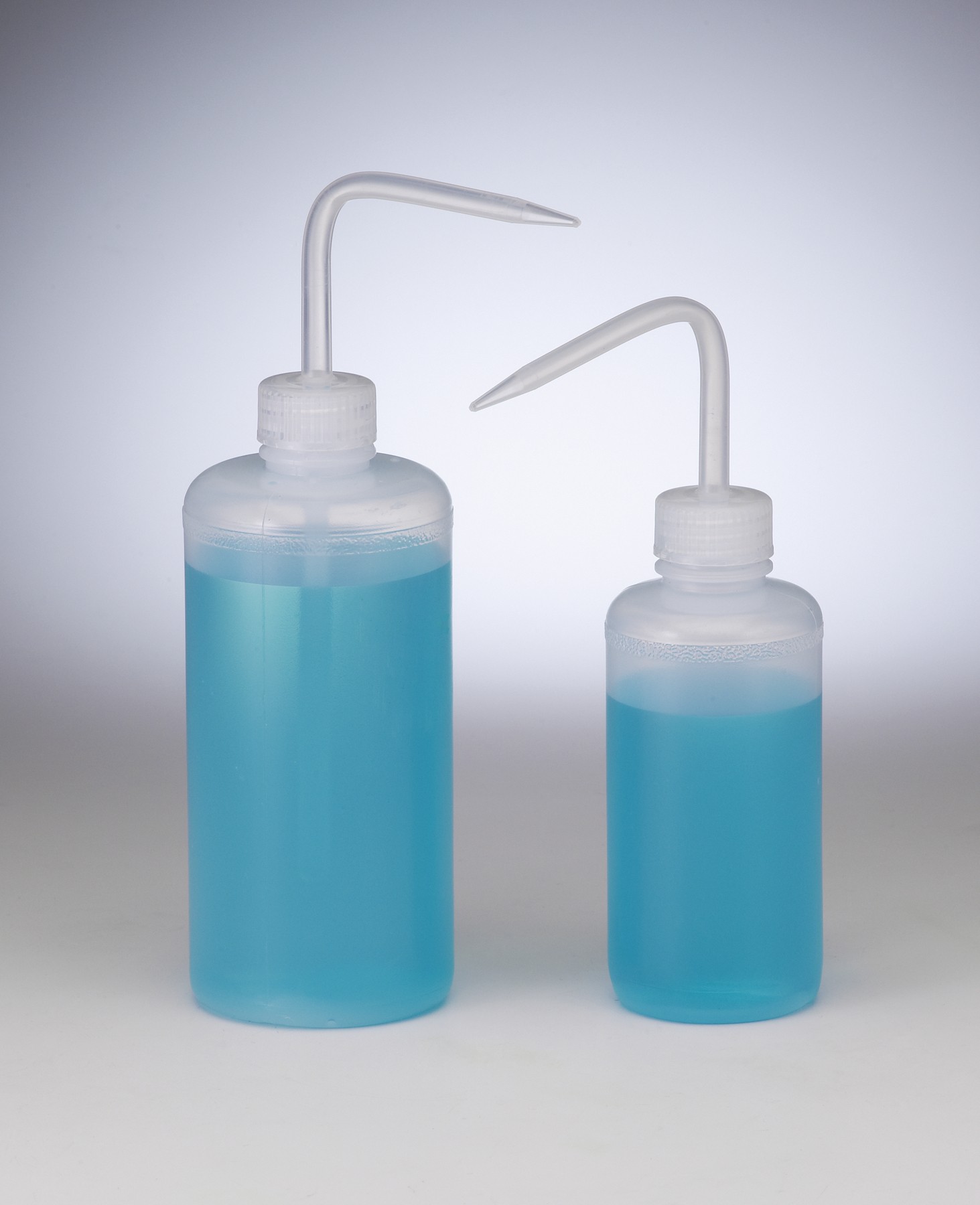 SP Bel-Art Needle Spray Narrow-Mouth 250ml (8oz) Polyethylene Wash Bottles; Polypropylene Cap, 28mm Closure (Pack of 12)
