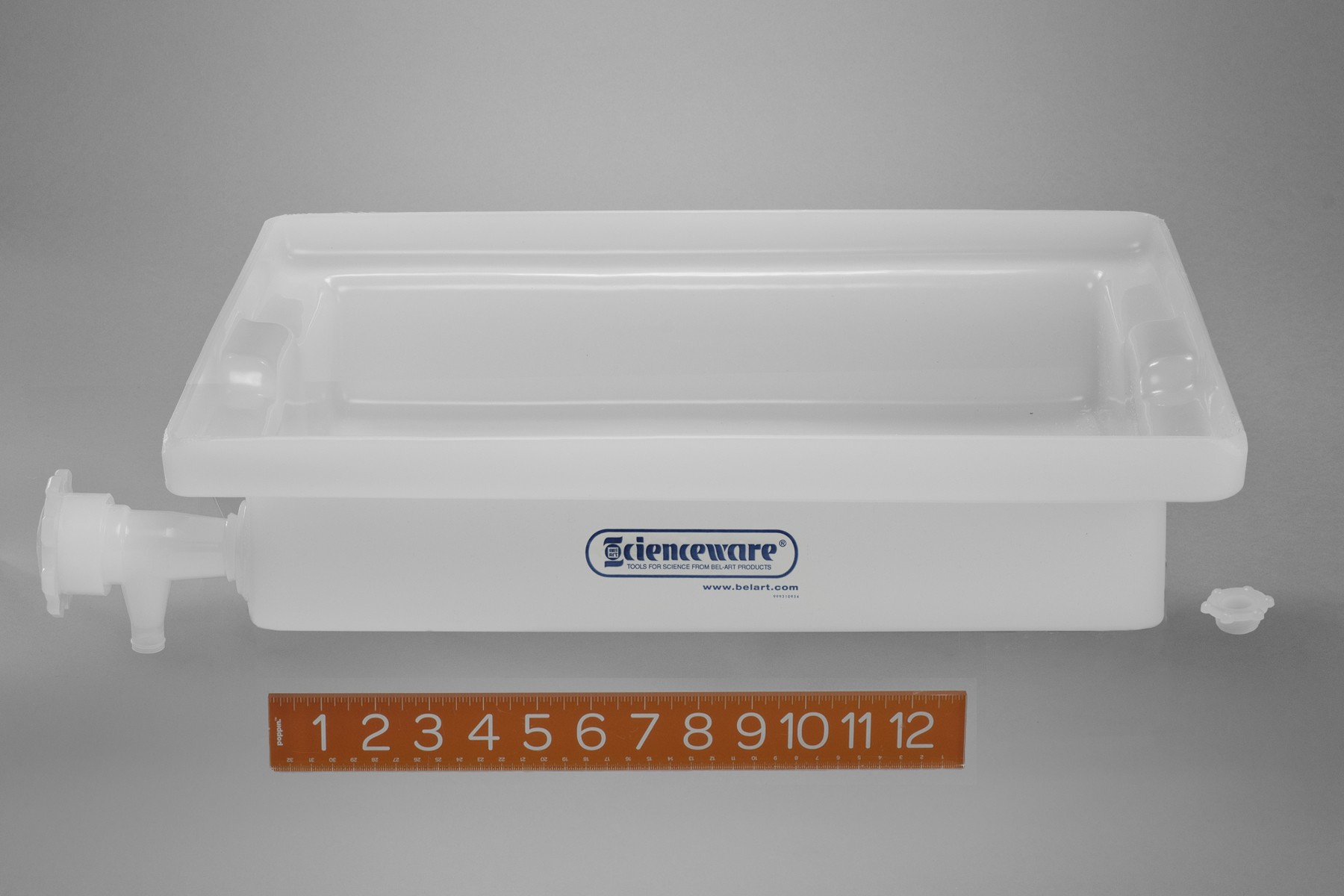 SP Bel-Art General Purpose Polyethylene Tray with Faucet; 12 x 16 x 3 in.
