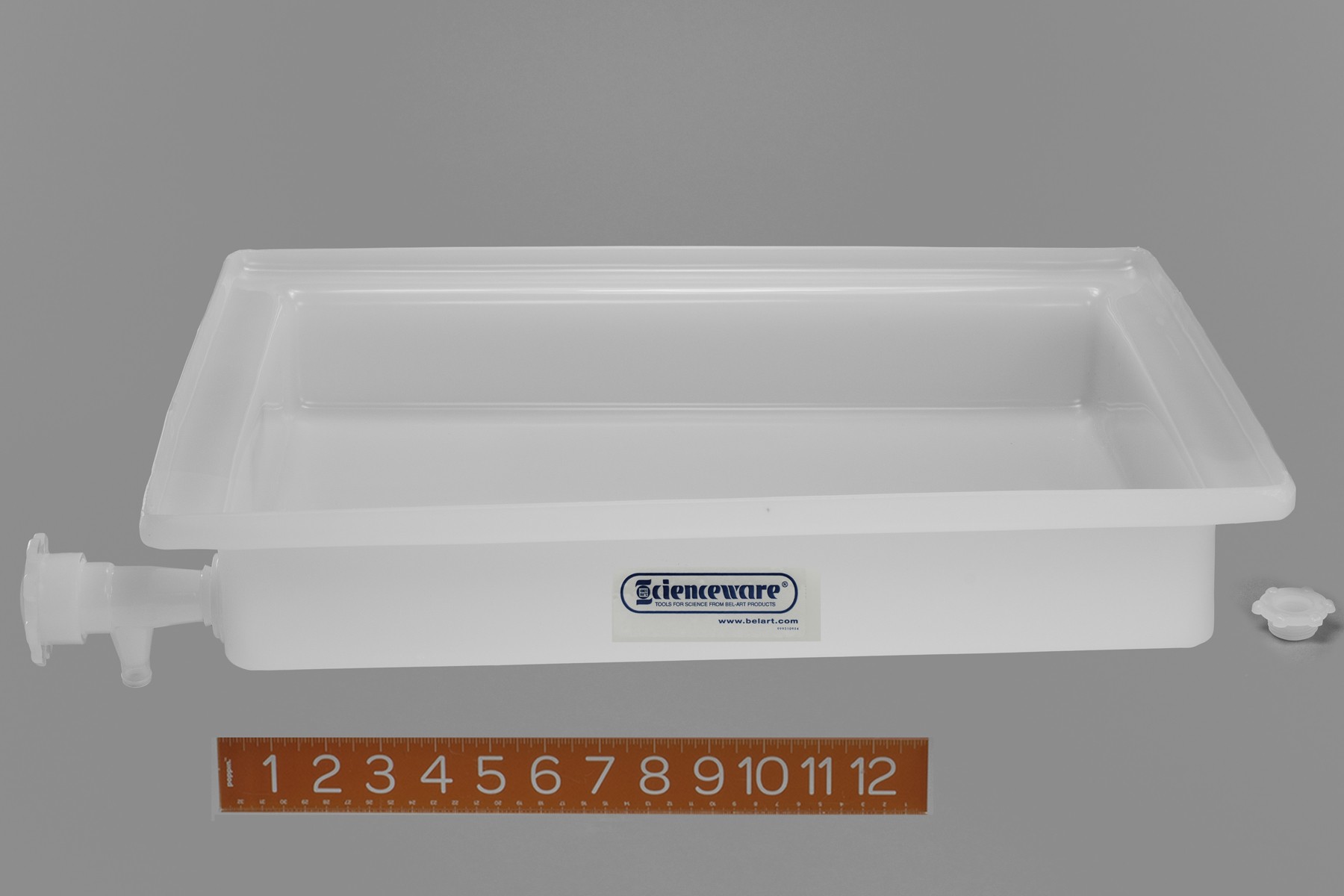 SP Bel-Art General Purpose Polyethylene Tray with Faucet; 16 x 20 x 3 in.