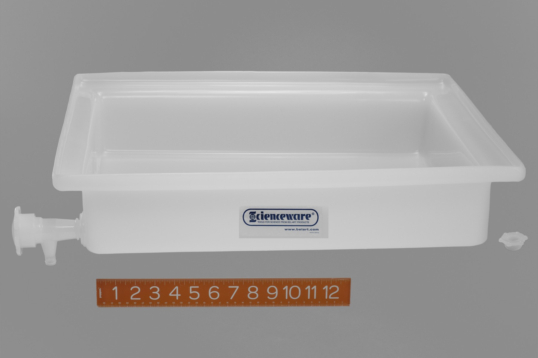SP Bel-Art General Purpose Polyethylene Tray with Faucet; 18 x 22 x 4 in.