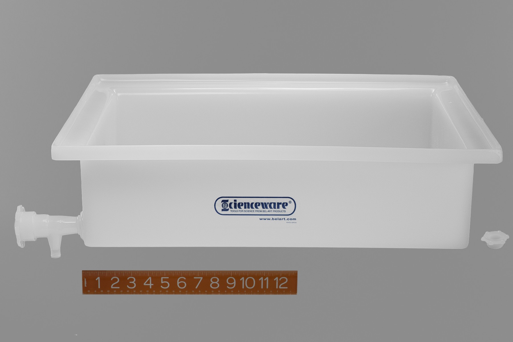 SP Bel-Art General Purpose Polyethylene Tray with Faucet; 17½ x 23½ x 6 in.