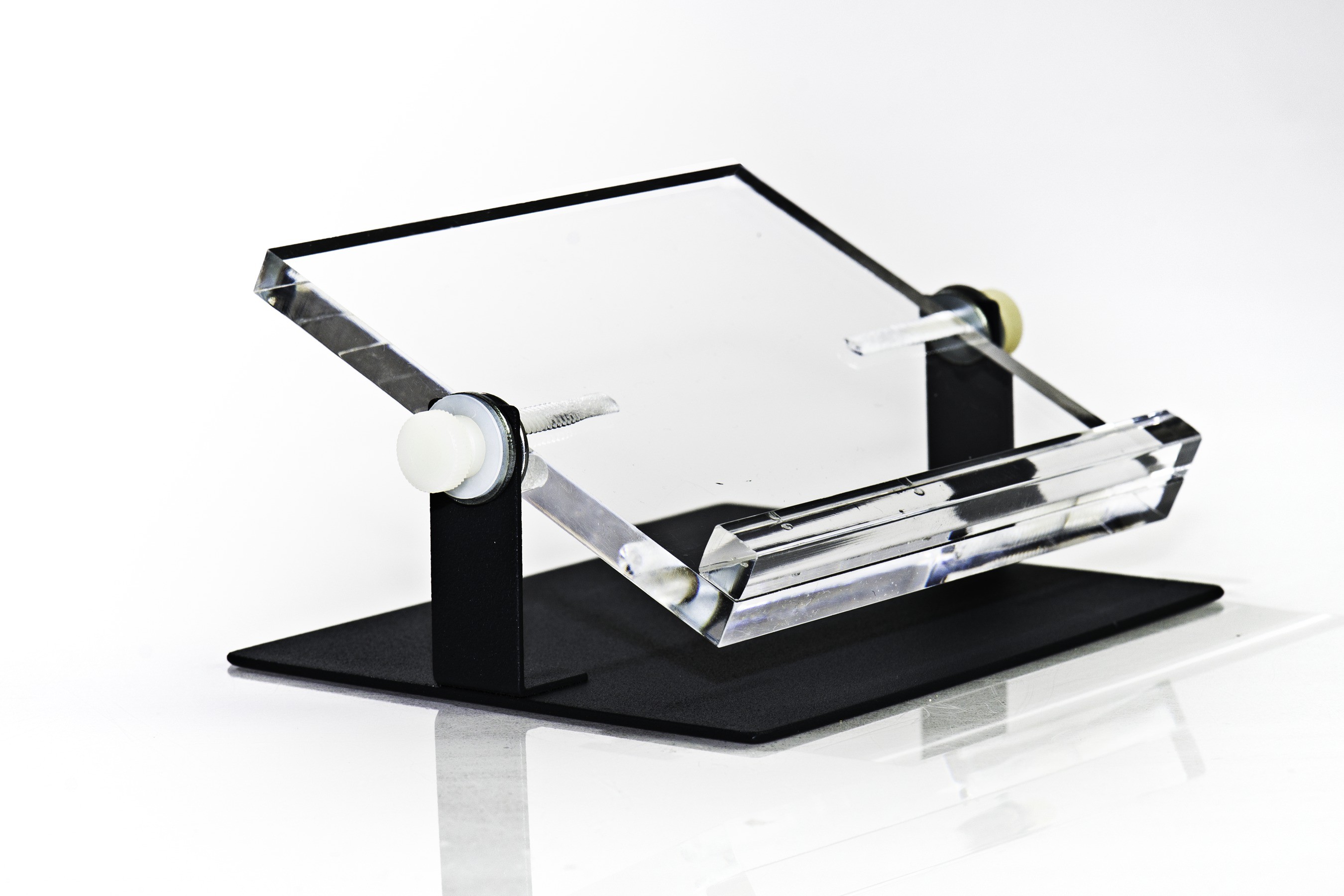SP Bel-Art Adjustable Microplate Tilting Stand; 4½ x 6½ x 2¼ in.